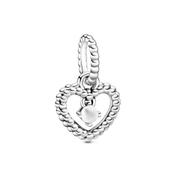 Viseći privezak u obliku srca od perlica sa mlečnobelim kristalom 