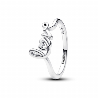 Prsten sa ručno ispisanom reči ljubav 