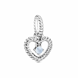 Viseći privezak u obliku srca od perlica sa nebo plavim kristalom 
