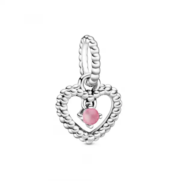 Viseći privezak u obliku srca od perlica sa roze kristalom 